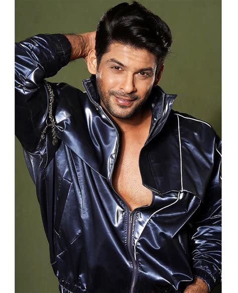 how old is sidharth shukla